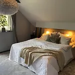 Social Villa Near The Sea!